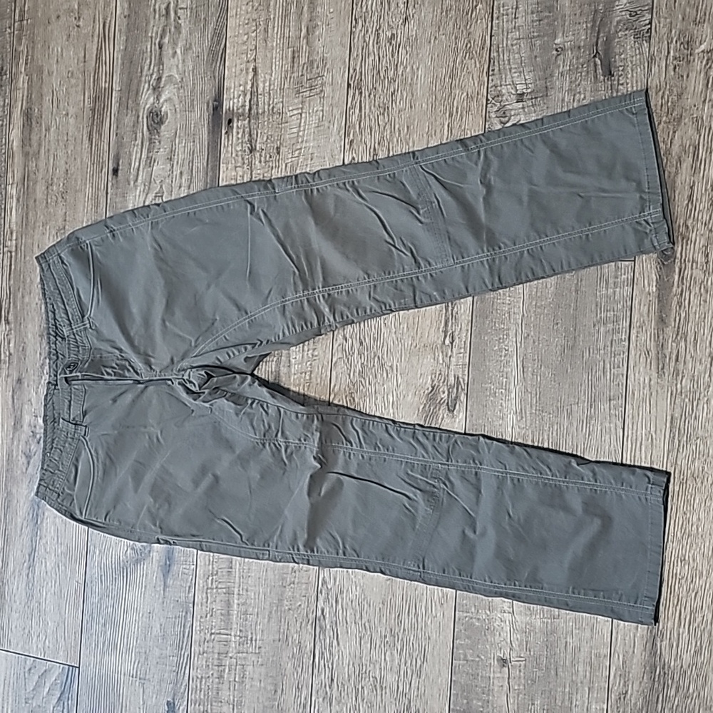 Kuhl Hiking Cargo Straight Leg Pants Size 12 Short